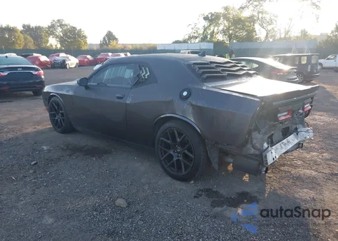 2017 Dodge Challenger T/A из США, поврежденный, VIN 2C3CDZBT2HH639831